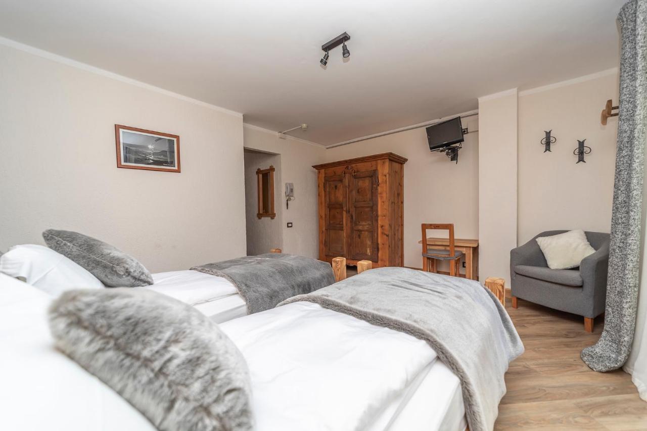 Hotel Stella Alpina 乌尔克斯 外观 照片