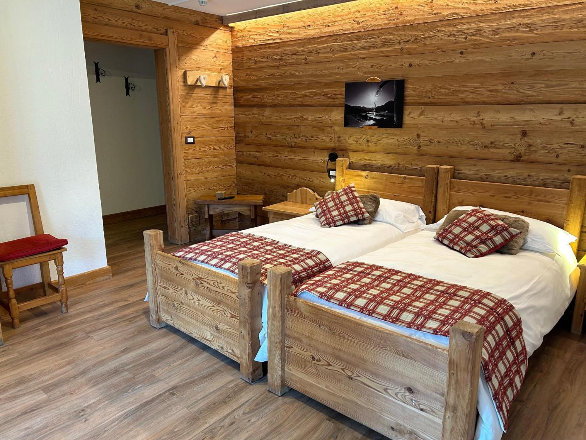 Hotel Stella Alpina 乌尔克斯 外观 照片