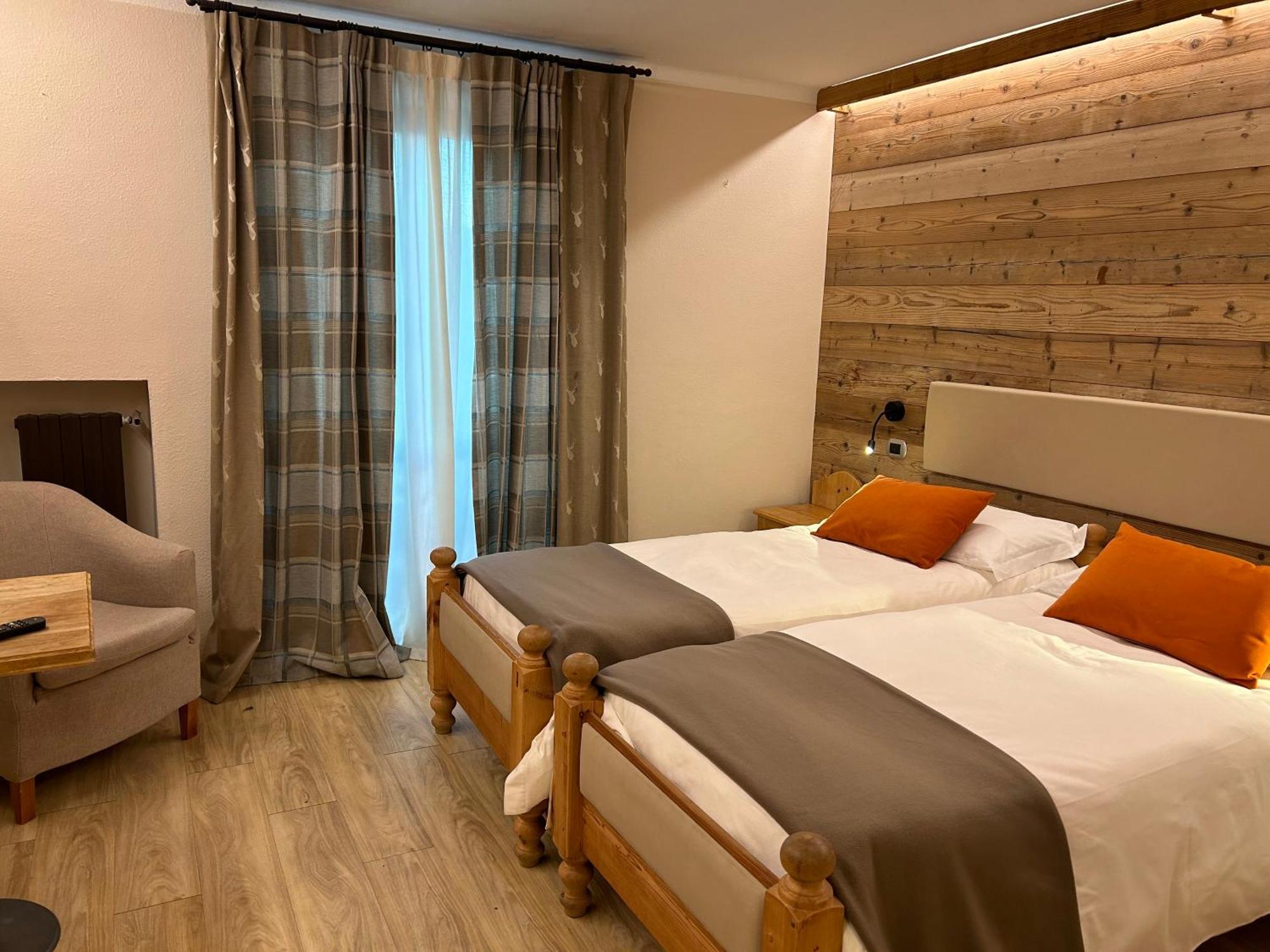 Hotel Stella Alpina 乌尔克斯 外观 照片