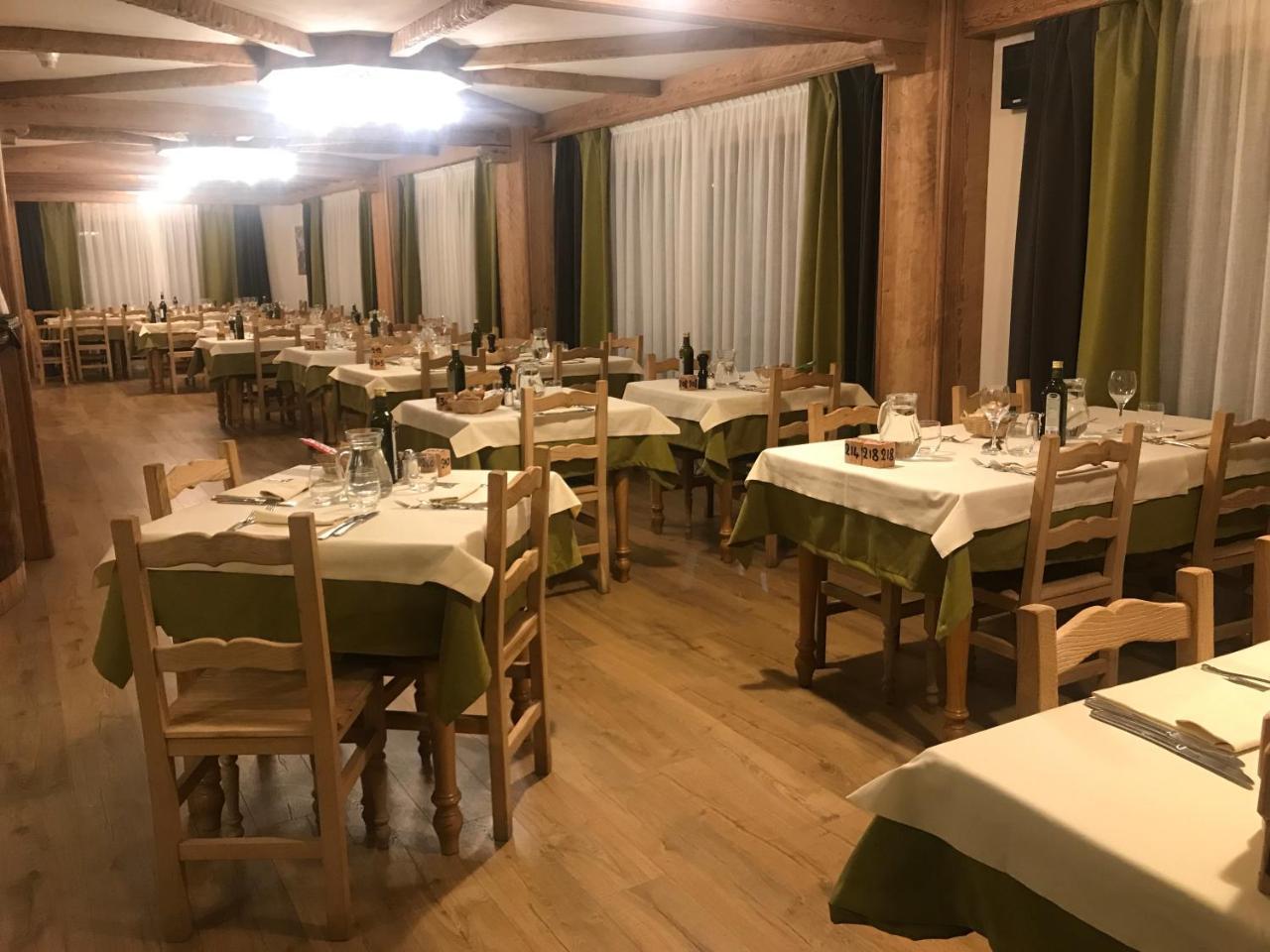 Hotel Stella Alpina 乌尔克斯 外观 照片